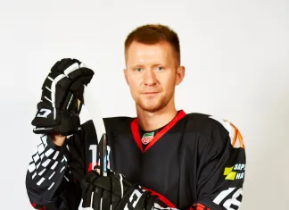 Игроки и тренеры «Бобруйска» выбрали лучшего хоккеиста в сезоне-2019/2020