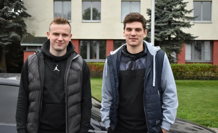 Два хоккеиста «Пинских Ястребов» обратились к болельщикам
