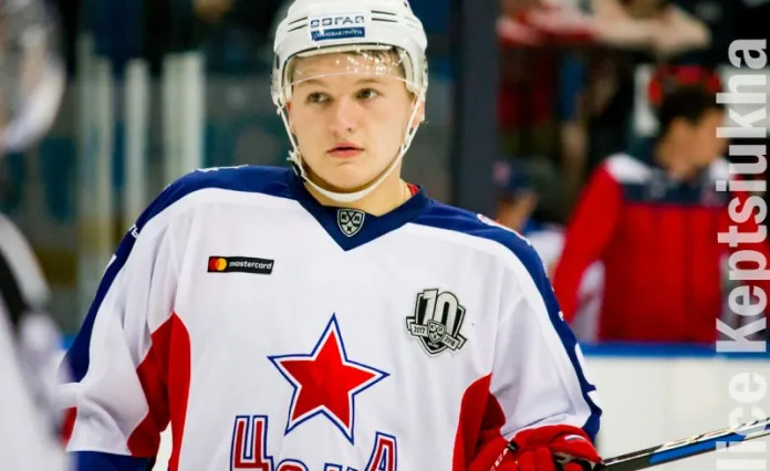 Один из лучших российских форвардов не сможет дебютировать в НХЛ в этом сезоне