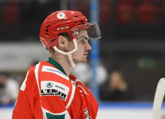 «БХ»: Белорусский хоккеист не смог присоединиться к тренировкам команды в Польше из-за карантина