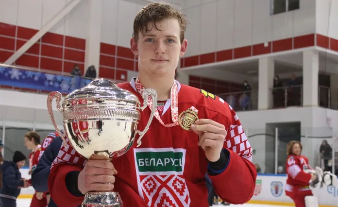 17-летнего белорусского форварда выбрали под 45-м номером на импорт-драфте CHL