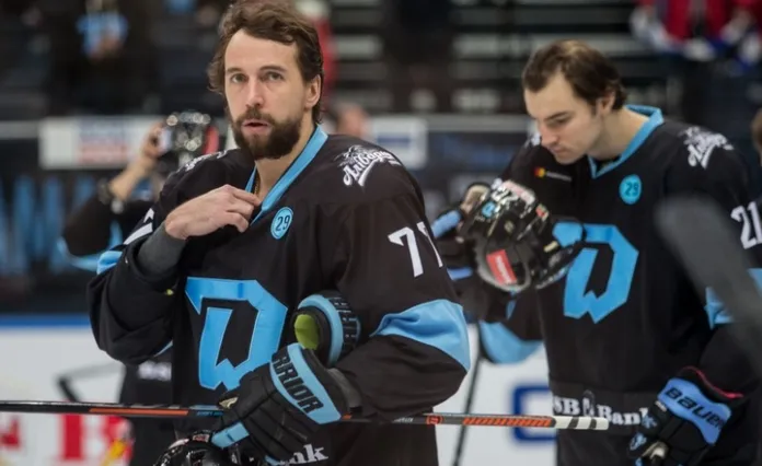 Китаров и Ковыршин покинут «Динамо», Овечкин стал ближе к Олимпиаде, плей-офф НХЛ пройдет в Канаде - всё за вчера
