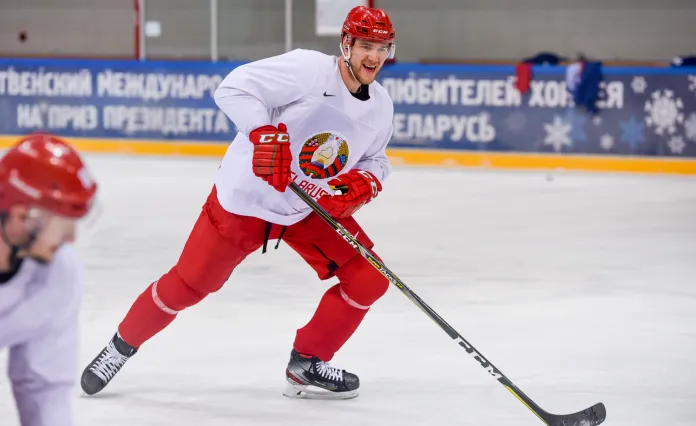«Хоккейный Бульбаш»: Габаритный белорусский защитник подпишет контракт с минским «Динамо»
