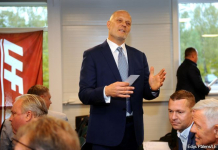 Виестурс Козиолс: Латвия не изучает вопрос о проведении ЧМ-2021 с другой страной, кроме Беларуси