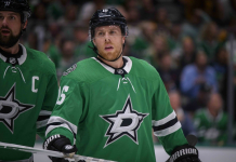 Экс-форвард минского «Динамо» вышел на третье место в истории НХЛ по голам в плей-офф среди уроженцев США