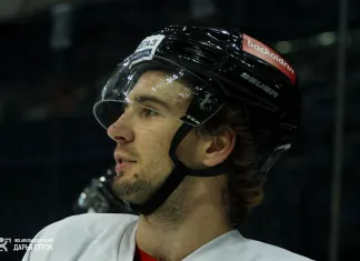 19-летний белорусский форвард набрал первое очко в КХЛ