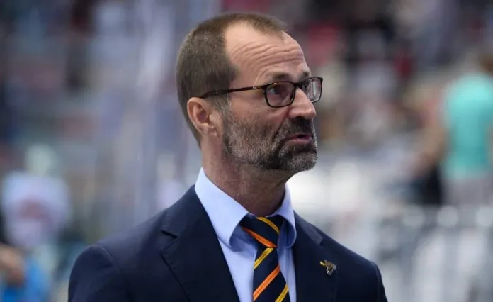Экс-тренер сборной Беларуси отказался комментировать увольнение из «Сибири»