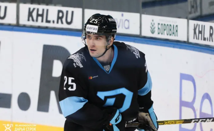 19-летний белорусский форвард оформил дебютный гол в КХЛ