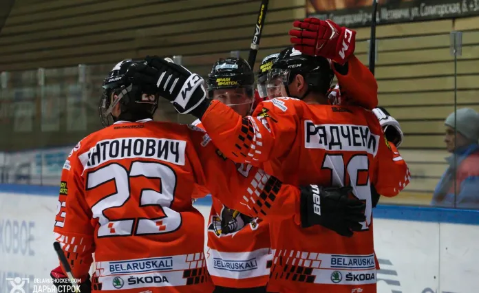 «Шахтер» обыграл «Локомотив» и одержал пятую домашнюю победу подряд