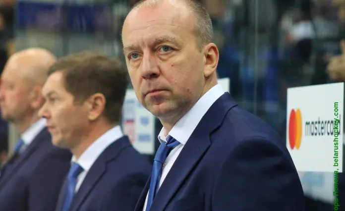 Белорусский наставник вновь возглавил рейтинг тренеров КХЛ