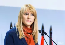 Светлана Журова: Знали, что в Беларусь поедем спокойно, но что будет с Латвией?