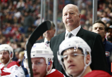 В НХЛ произошла первая тренерская отставка