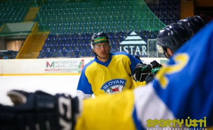 Белорусские хоккеисты провели очередные матчи в европейских чемпионатах