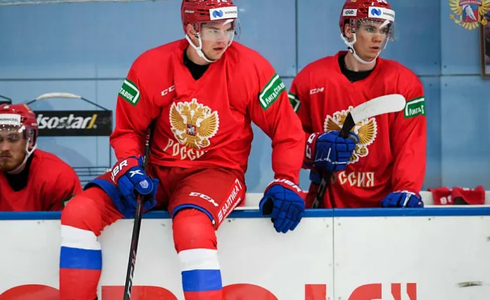 42 хоккеиста прибыли на первый сбор сборной России