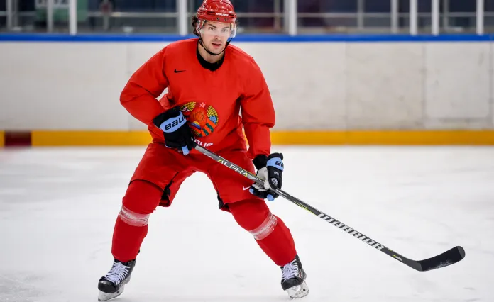 Принс усилил сборную Беларуси, Шарангович сможет сыграть на ЧМ, Колосов попал в топ драфта НХЛ - всё за вчера
