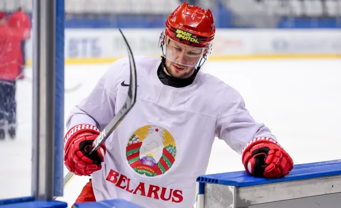 Четыре хоккеиста покинули расположение сборной Беларуси