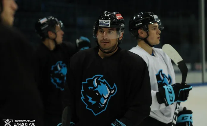 «Хоккейный Бульбаш»: Канадский легионер больше всех ошибается в составе сборной Беларуси