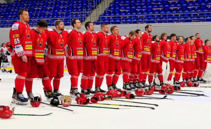 Хоккеисты сборной Беларуси определились с игровыми номерами на ЧМ-2021