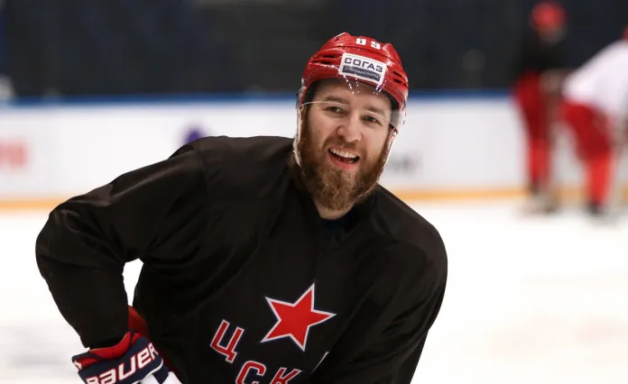 ЦСКА хочет вернуть в команду двух российских игроков из НХЛ