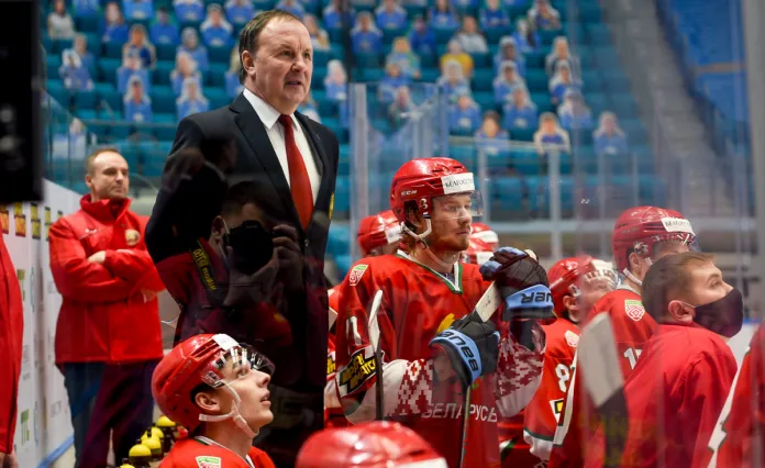 Руслан Васильев: У Захарова больше шансов войти в хоккейный фольклор под маской плаксивого Пьеро
