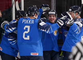 ЧМ-2021: Сборная Финляндии одолела чехов и вышла в полуфинал