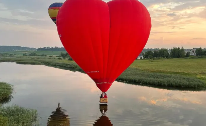 Егор Шарангович устроил для супруги романтический полет на воздушном шаре