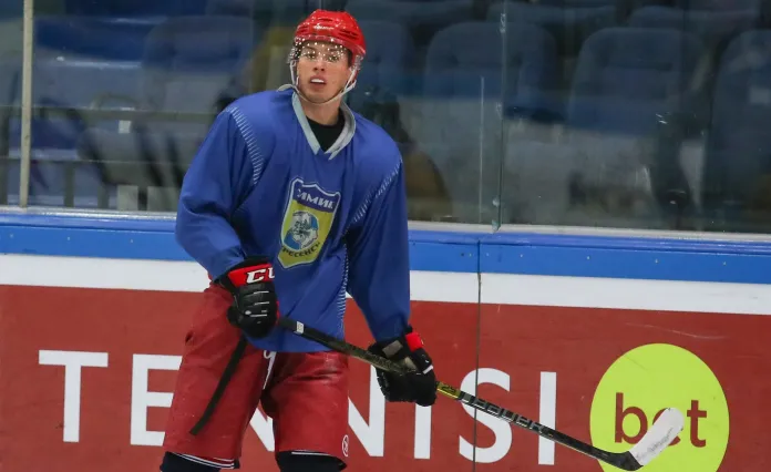 Никита Сиротин: Пообщались с агентом, после чего и решил попробовать свои силы в ВХЛ