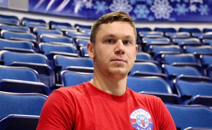 Дмитрий Арсенюк: Первый вопрос, который задал: «почему «Юность» не в КХЛ?»