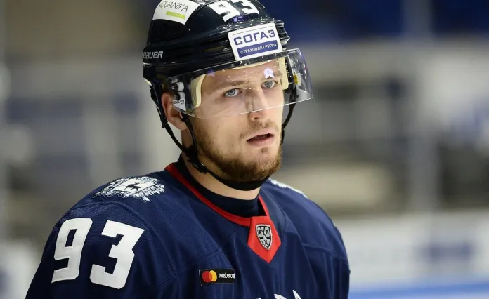 Белорусский хоккеист отправился с «Торпедо» на очередной выезд