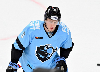 22-летний белорусский защитник оформил дебютную шайбу в КХЛ