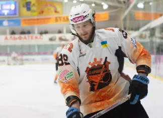 Илья Казьянин набрал первые очки в УХЛ
