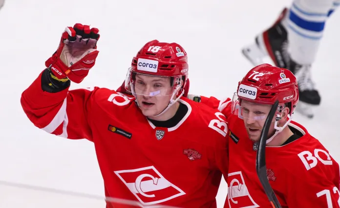 Два белоруса вошли в пятерку лучших молодых игроков КХЛ в декабре