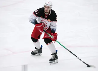 Евгений Лисовец провёл юбилейный матч в КХЛ