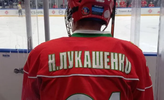 Николай Лукашенко оформил пять шайб и стал лучшим игроком матча против сборной Могилевской области