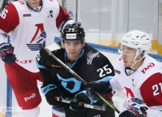«Юность» поздравила Илью Усова с подписанием контракта с клубом НХЛ