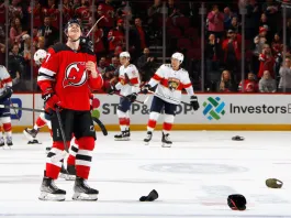 Егор Шарангович оформил первый в карьере хет-трик в НХЛ