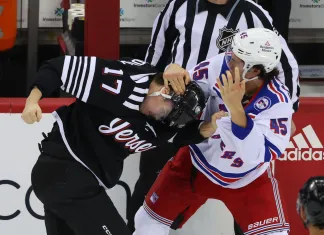 Хоккеисты «Нью-Джерси» выразили респект Шаранговичу за первую драку в НХЛ