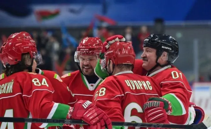 Хоккейная команда Лукашенко выиграла у сборной Минской области
