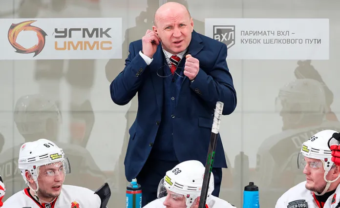 Эдуард Занковец и ещё два белорусских тренера официально покинули «Кузню»