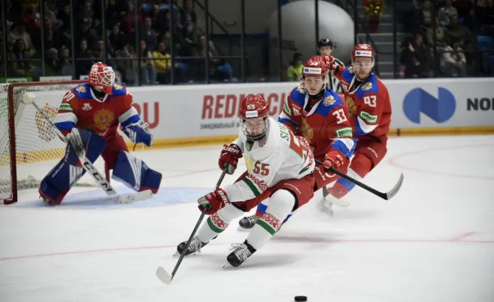 Сборная Беларуси уступила команде России в первом контрольном матче