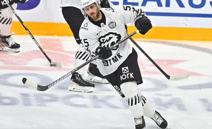 Белорусский игрок вошёл в первую символическую сборную КХЛ в сезоне-2021/2022
